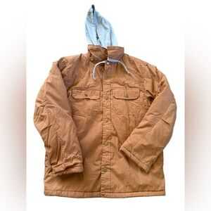 Men’s open Trail tan full quilted jacket with front snaps & hood. Size Medium